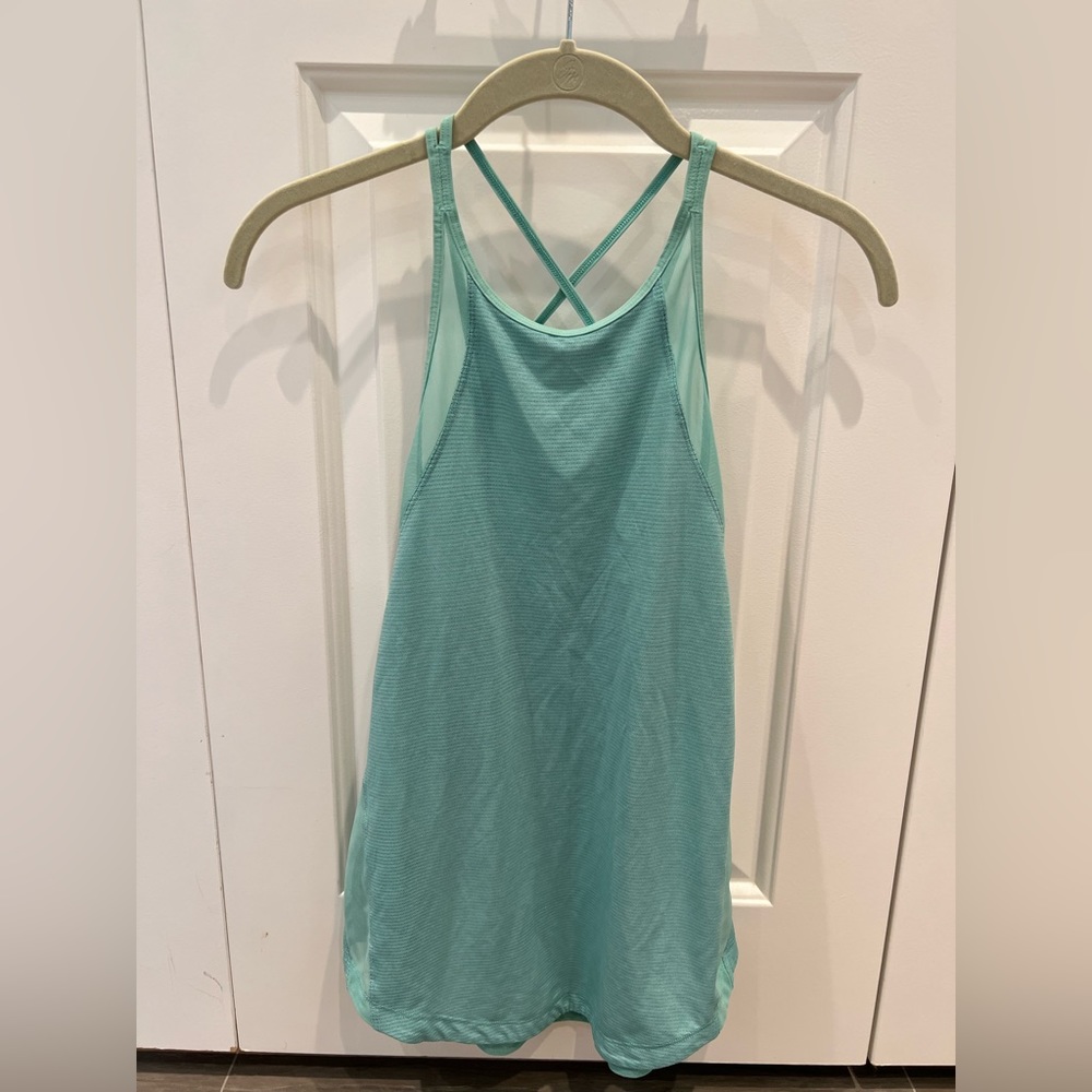 Lulu Lemon tank